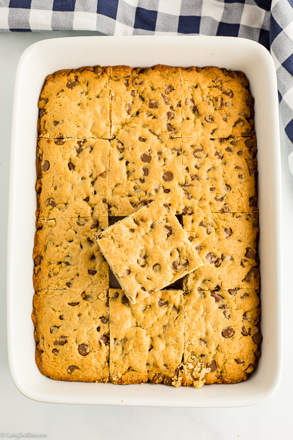 One-Pan Chocolate Chip Cookie Cake