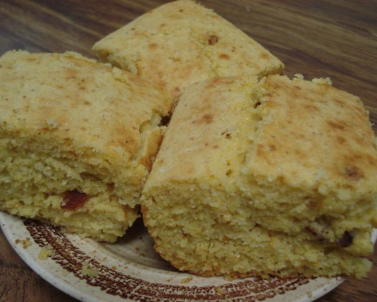 Buttermilk Cornbread with Bacon