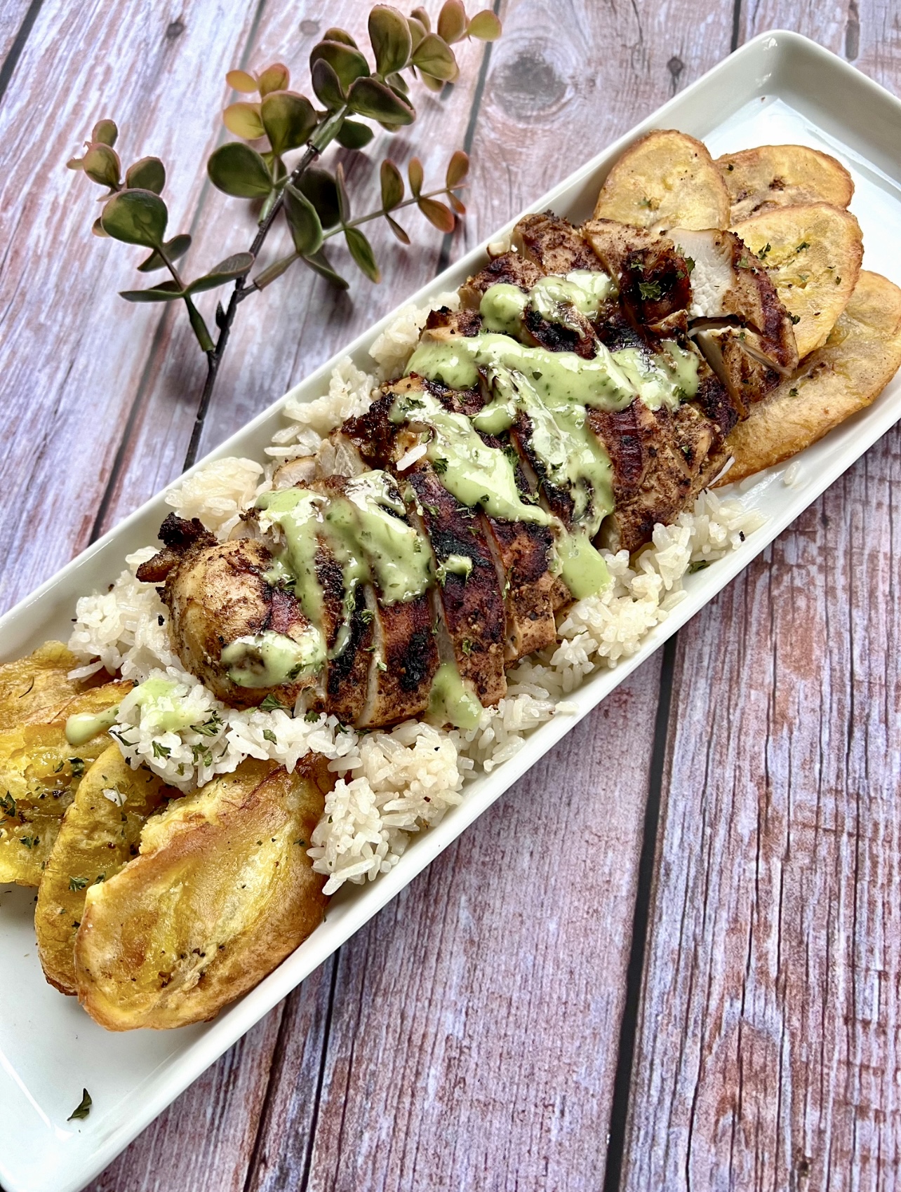 Pan-Seared Chicken with Plantain Slices and Garlic