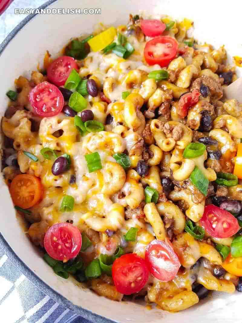 One-Pan Tomato and Black Bean Pasta