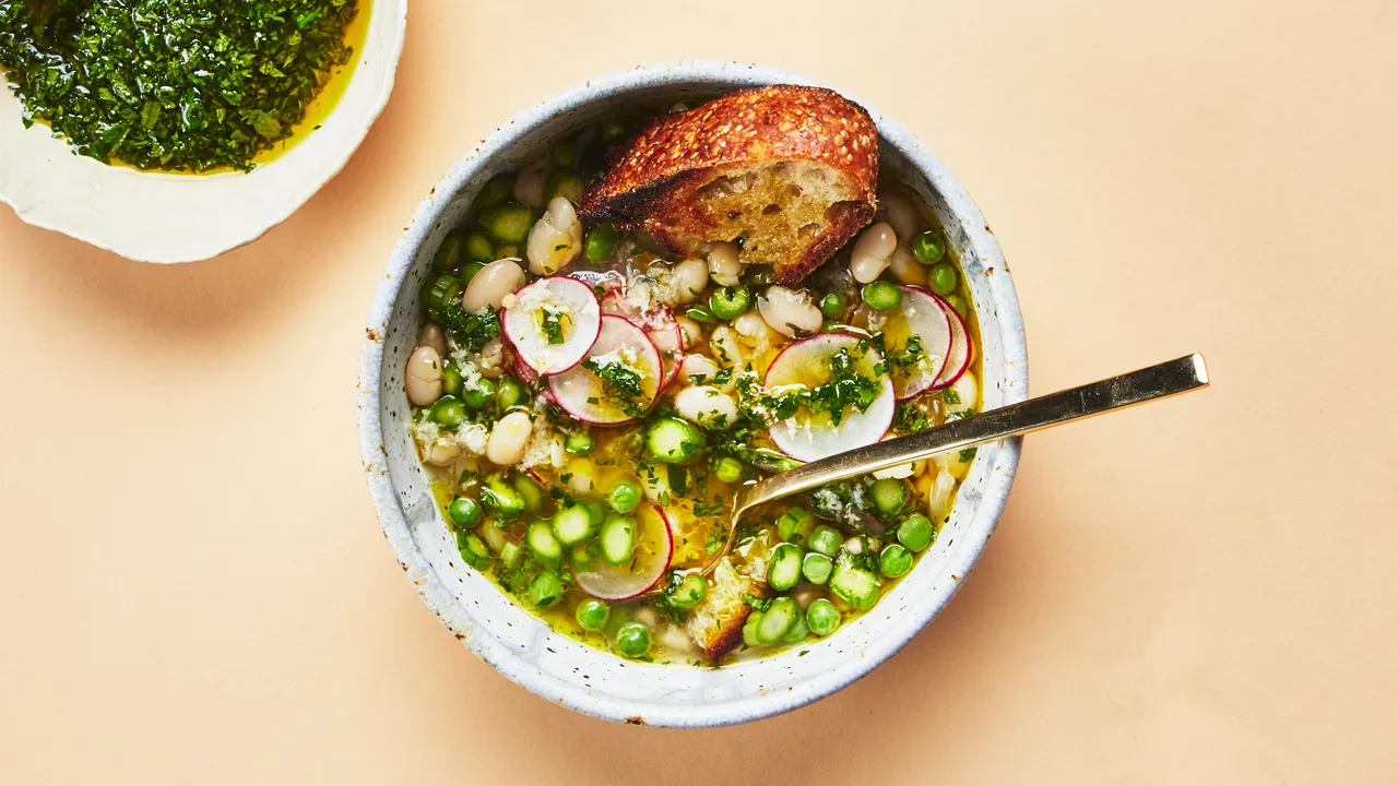 One-Pot Mixed Vegetable and White Bean Stew