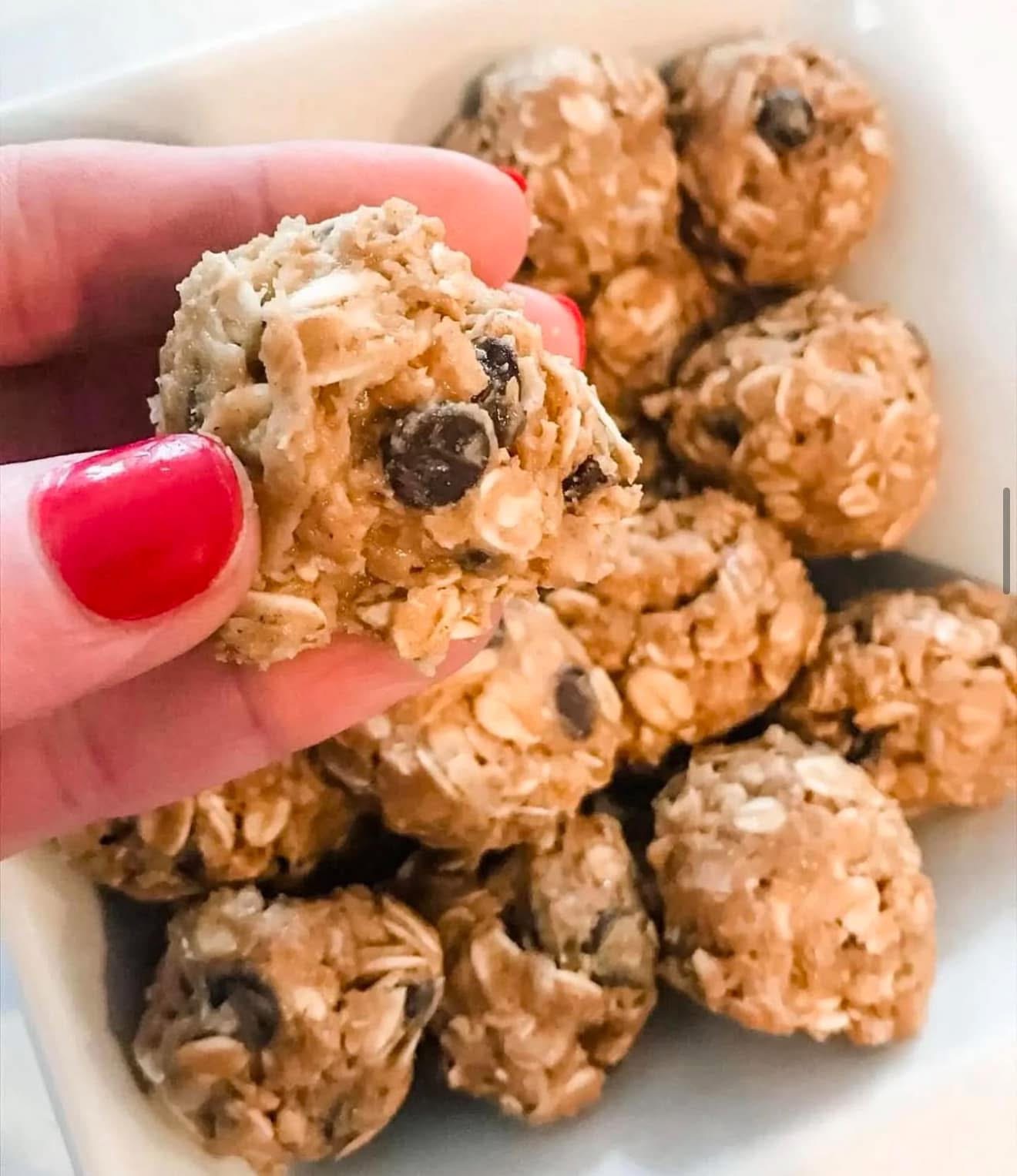 No-Bake Peanut Butter Protein Bites