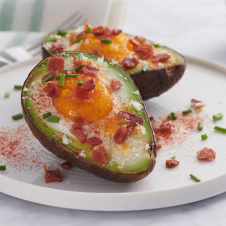 Pan-Seared Bacon and Avocado Skillet