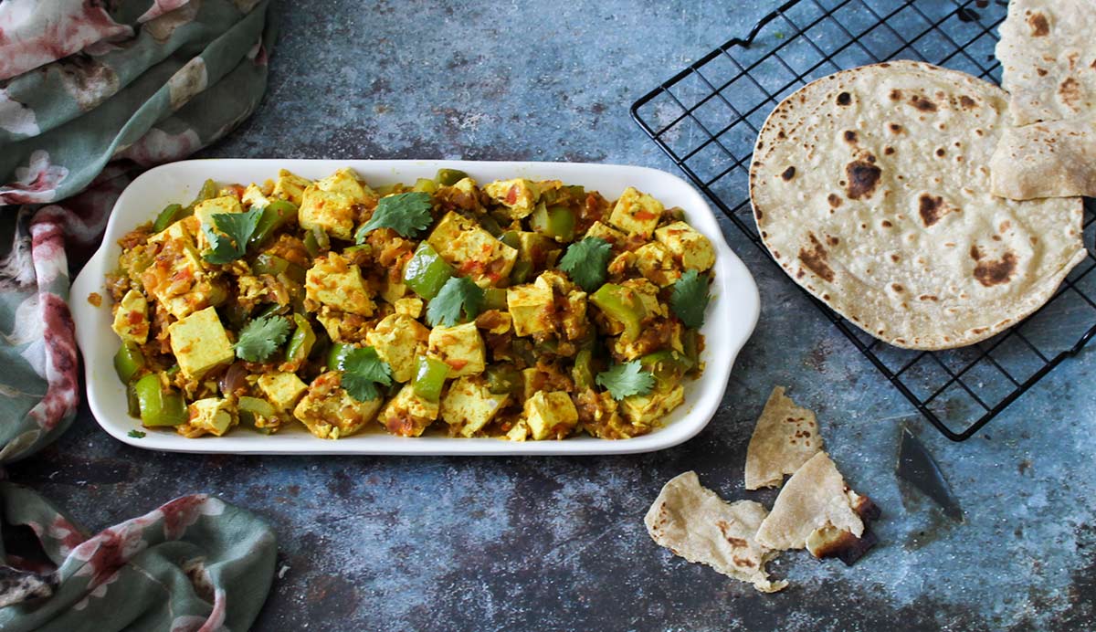 Stir-Fried Tofu with Ginger and Bell Peppers