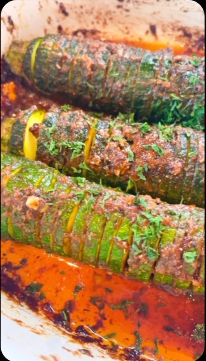 Garlic-Parmesan Roasted Zucchini