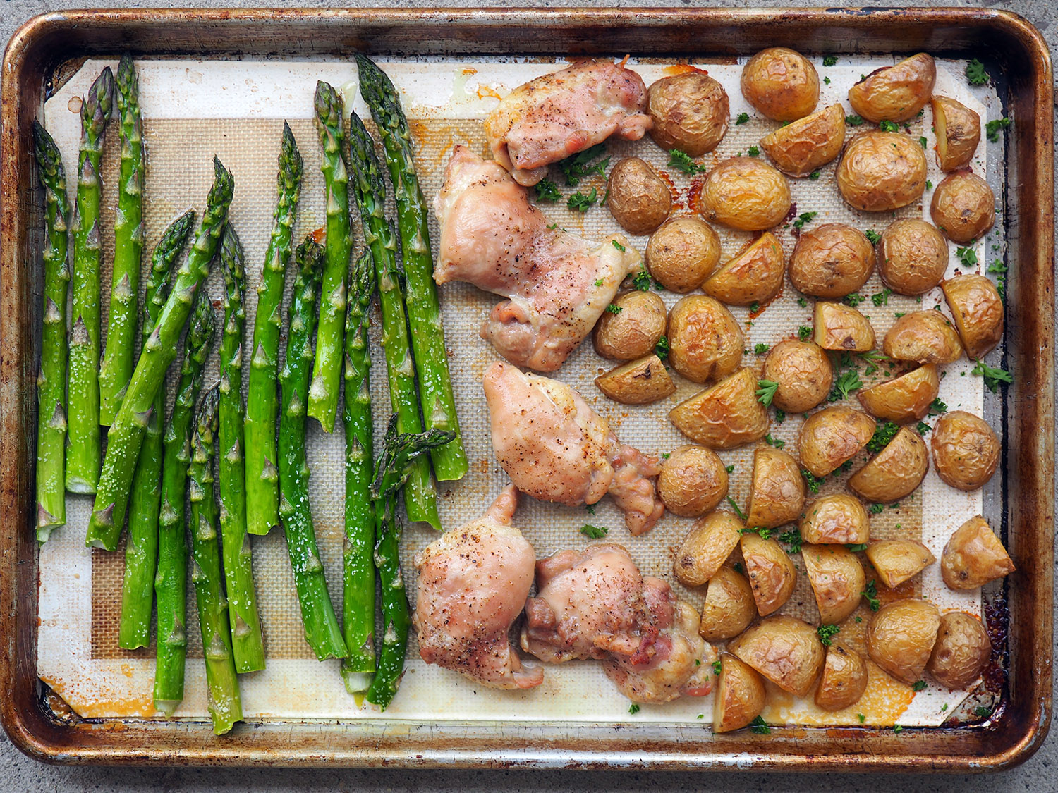Rosemary-Garlic Chicken with Roasted Potatoes and Asparagus