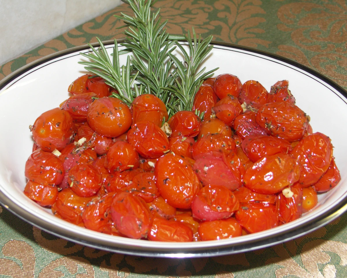 Rosemary-Roasted Potatoes with Cherry Tomatoes