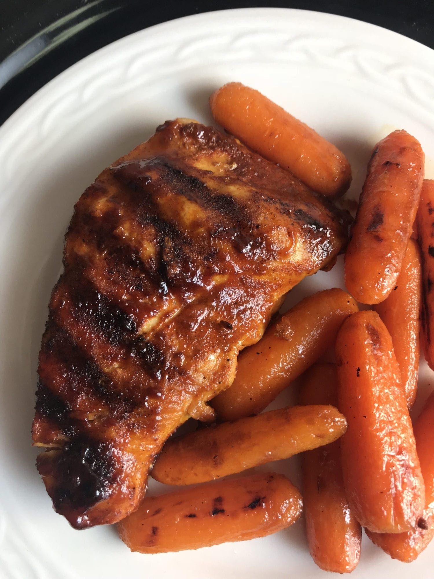 Pan-Seared Maple-Glazed Chicken with Roasted Carrots