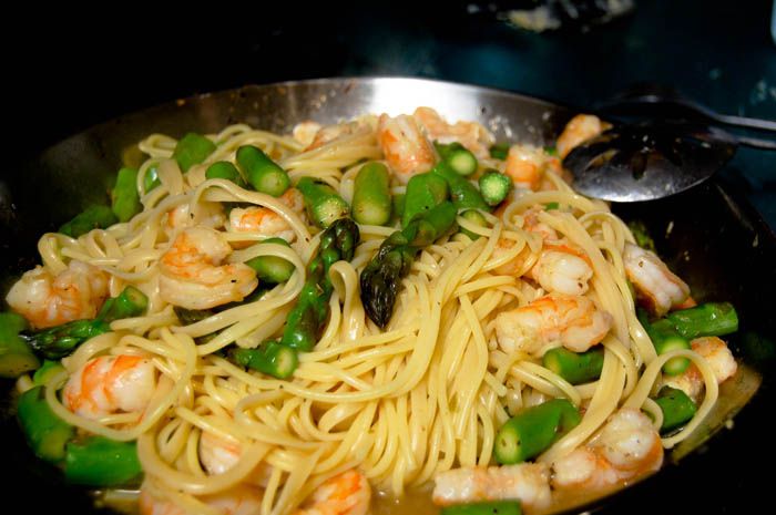 Creamy Shrimp and Asparagus Pasta
