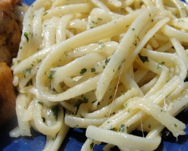 Pan-Seared Fettuccine with Lemon and Fresh Parsley