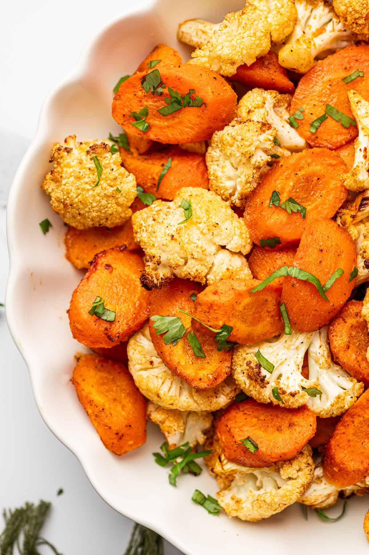 Herb-Roasted Cauliflower and Carrot Medley