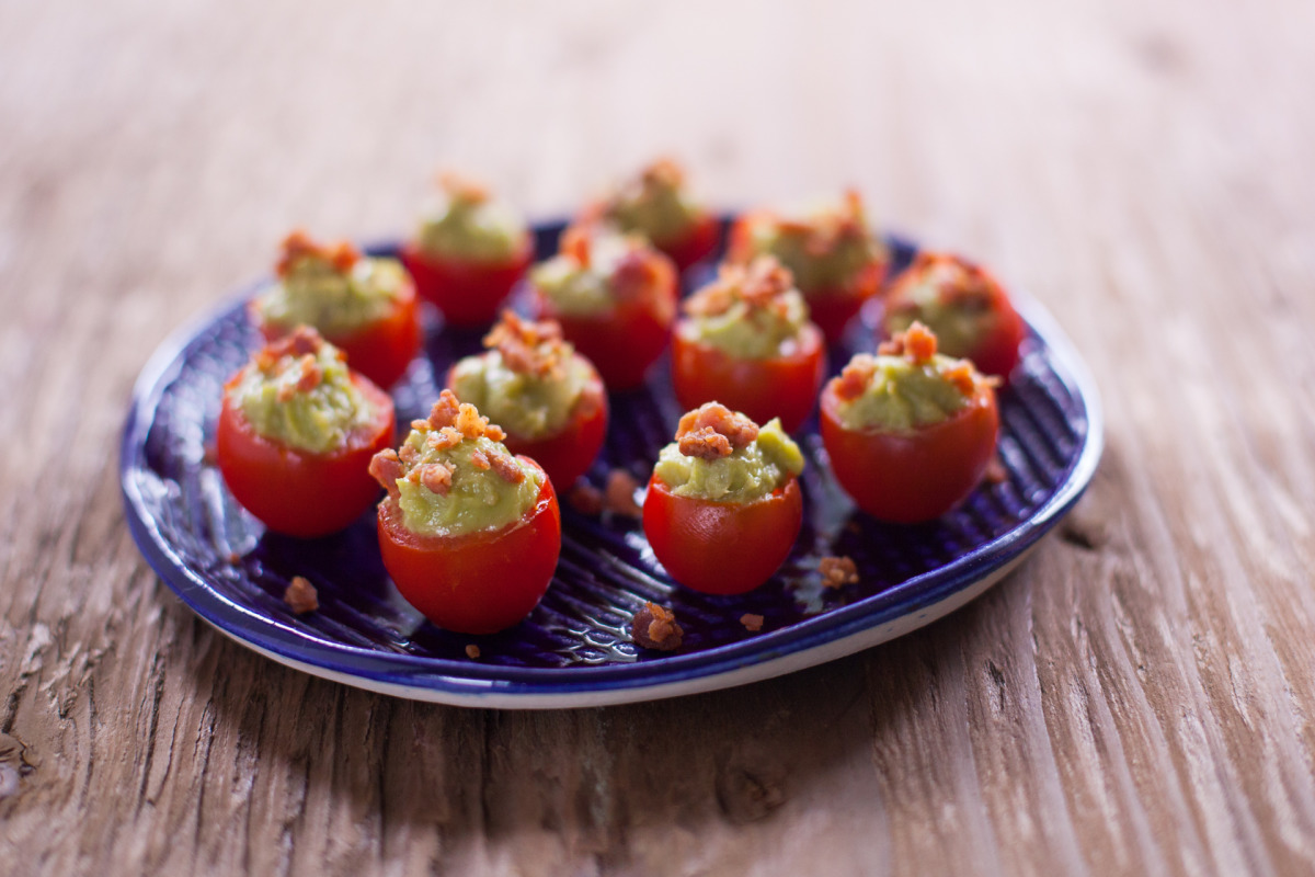 Herbed Avocado and Spinach Stuffed Tomatoes