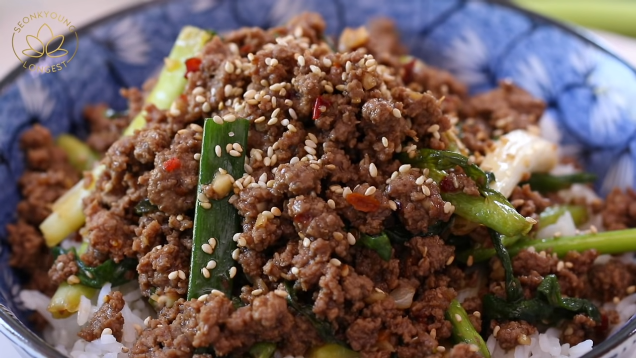 Mongolian Ground Beef with Sesame Rice