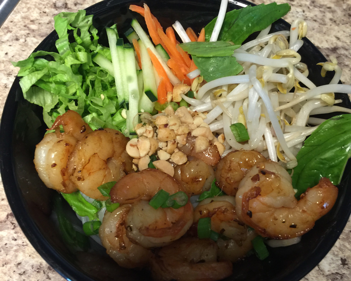 Chinese Style Vermicelli with Vietnamese Lemongrass and Shrimp