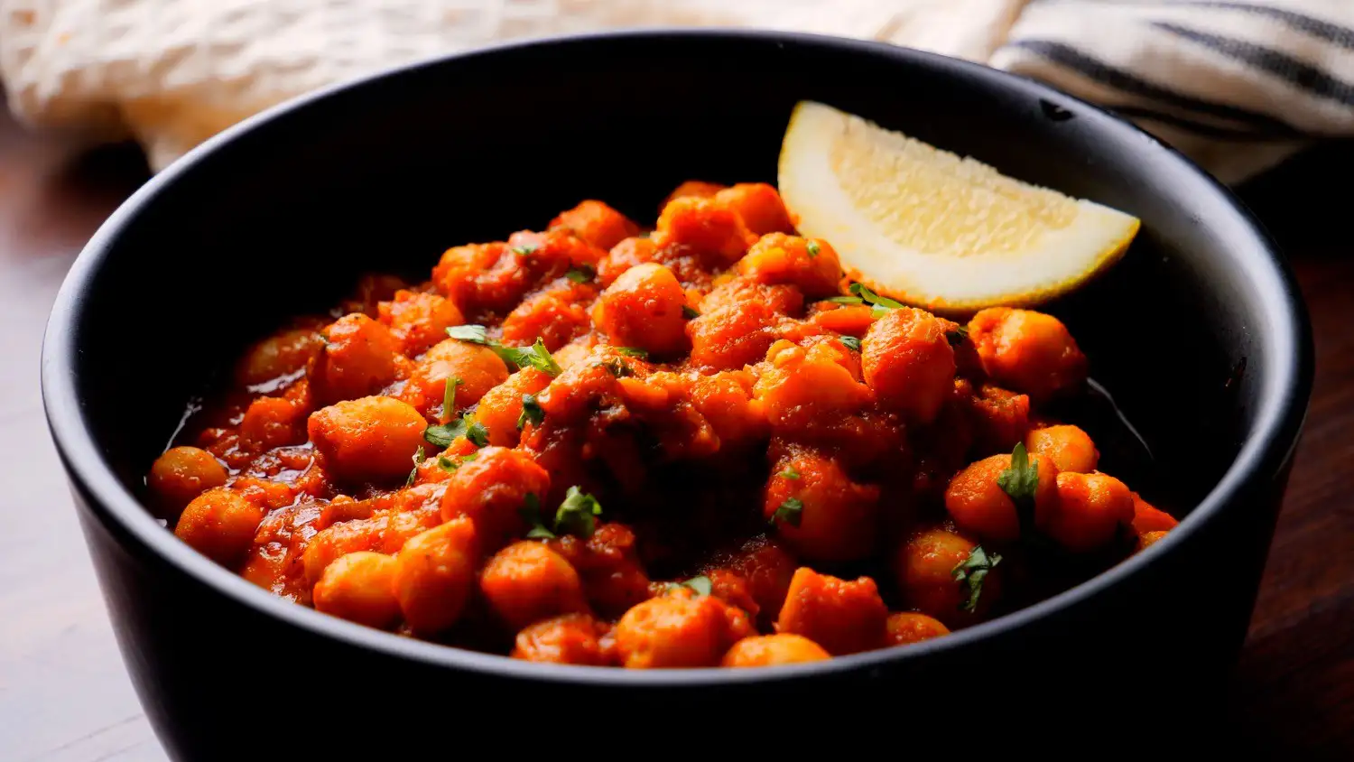 Tandoori-Spiced Chickpea Curry