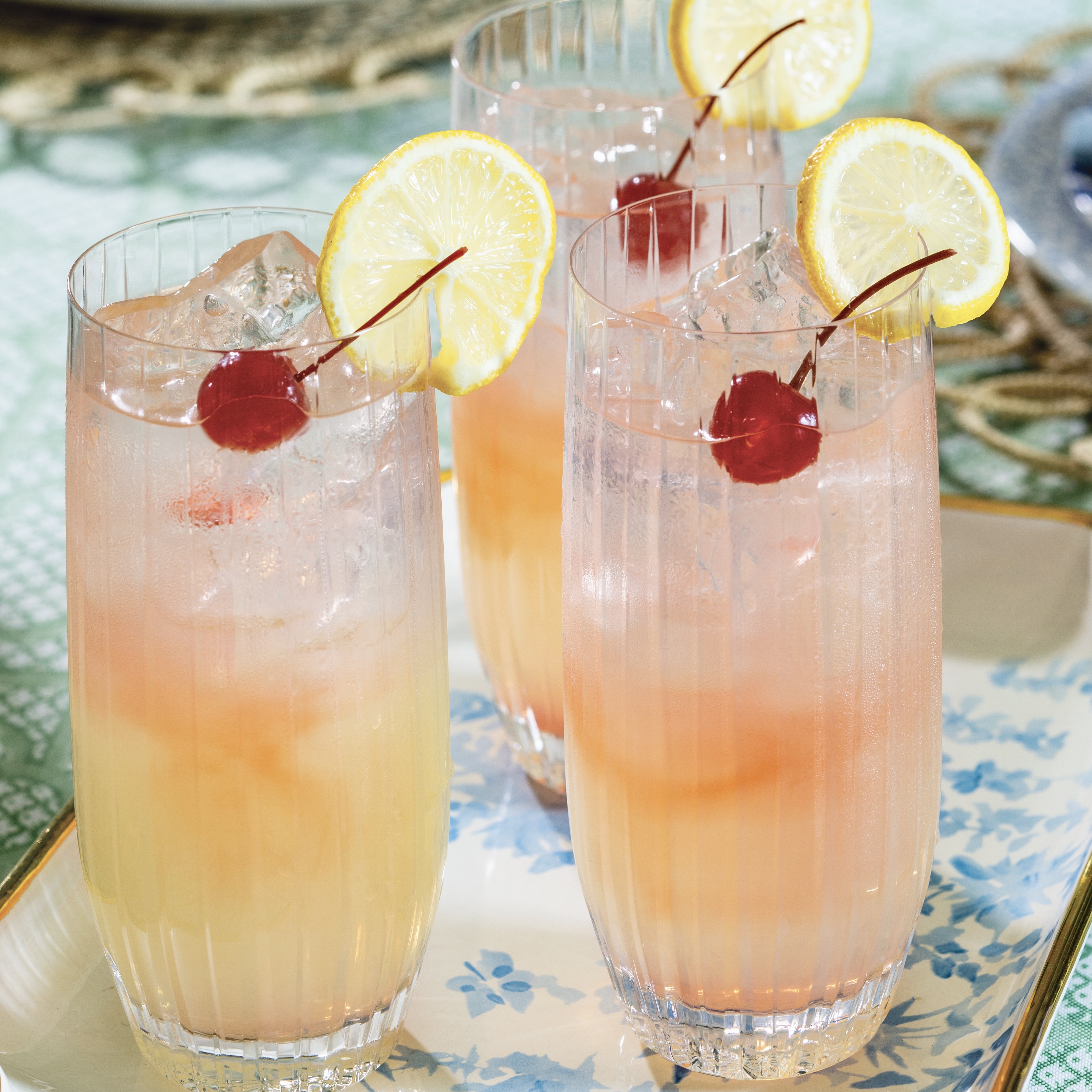 Shaken Rosemary-Gin Lemon Sparkler