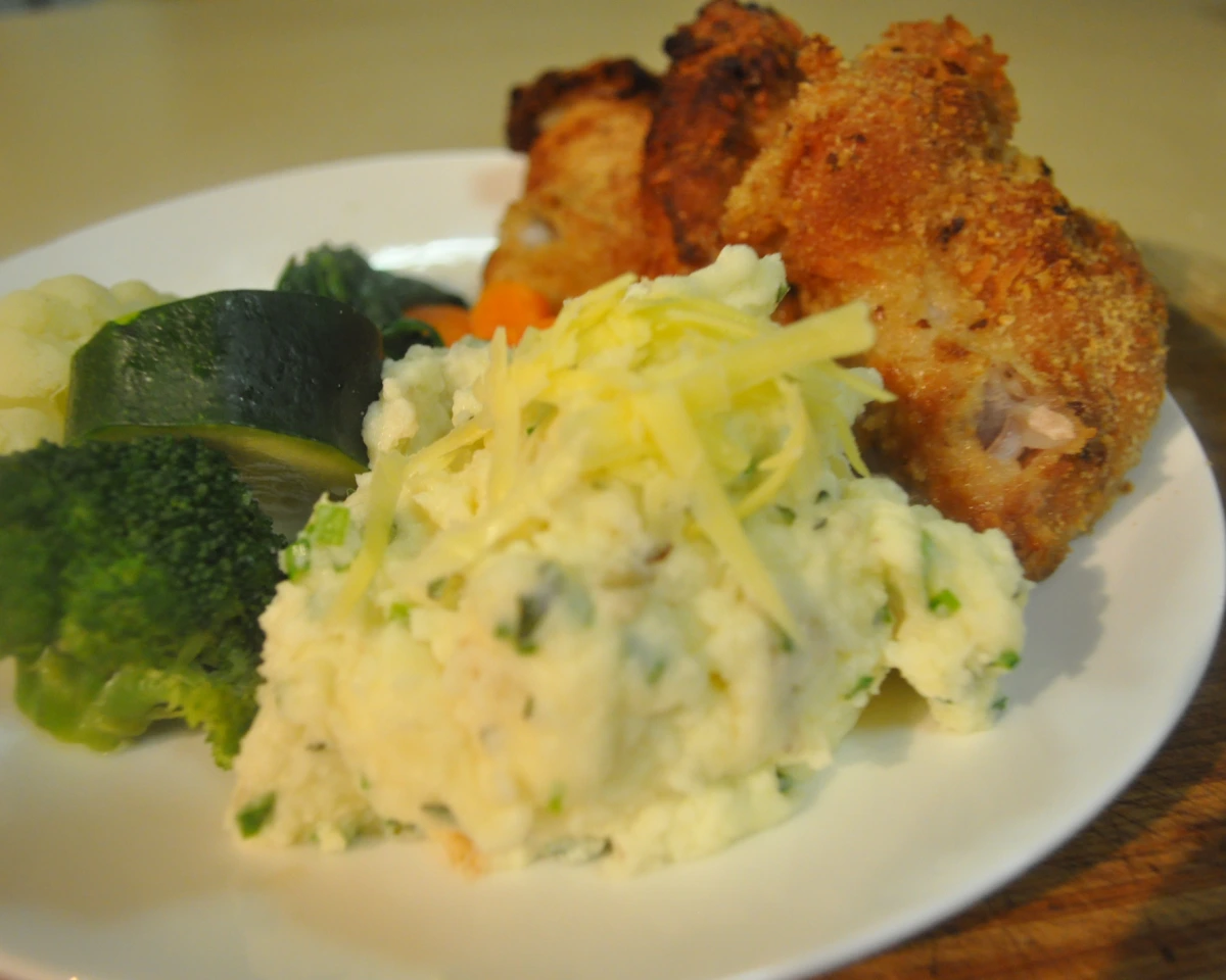 Estate Kitchen Herb-Infused Mashed Potatoes