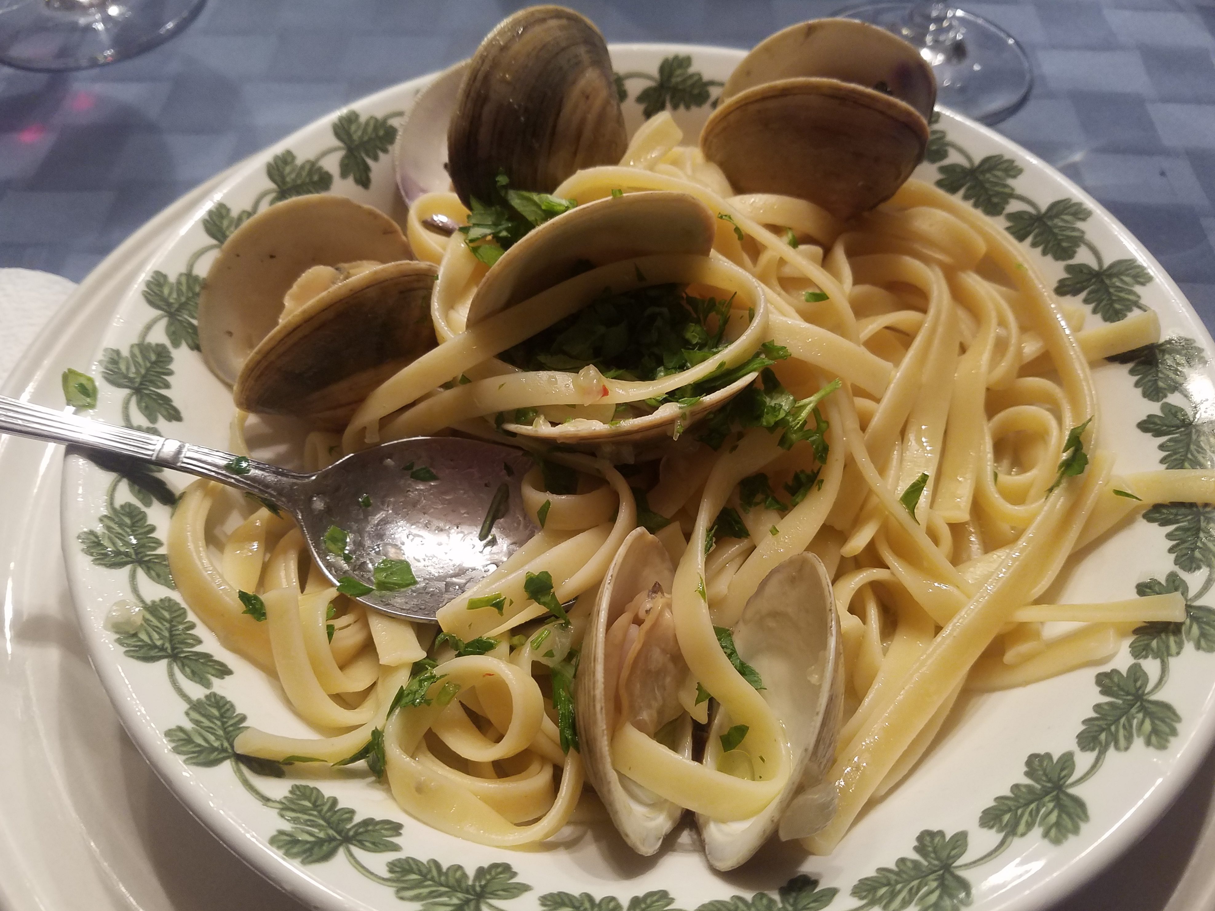 Saffron-Infused Linguine with Clams