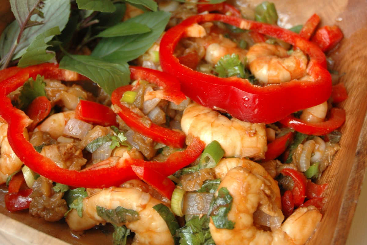 Burmese-Style Coconut Rice with Shrimp