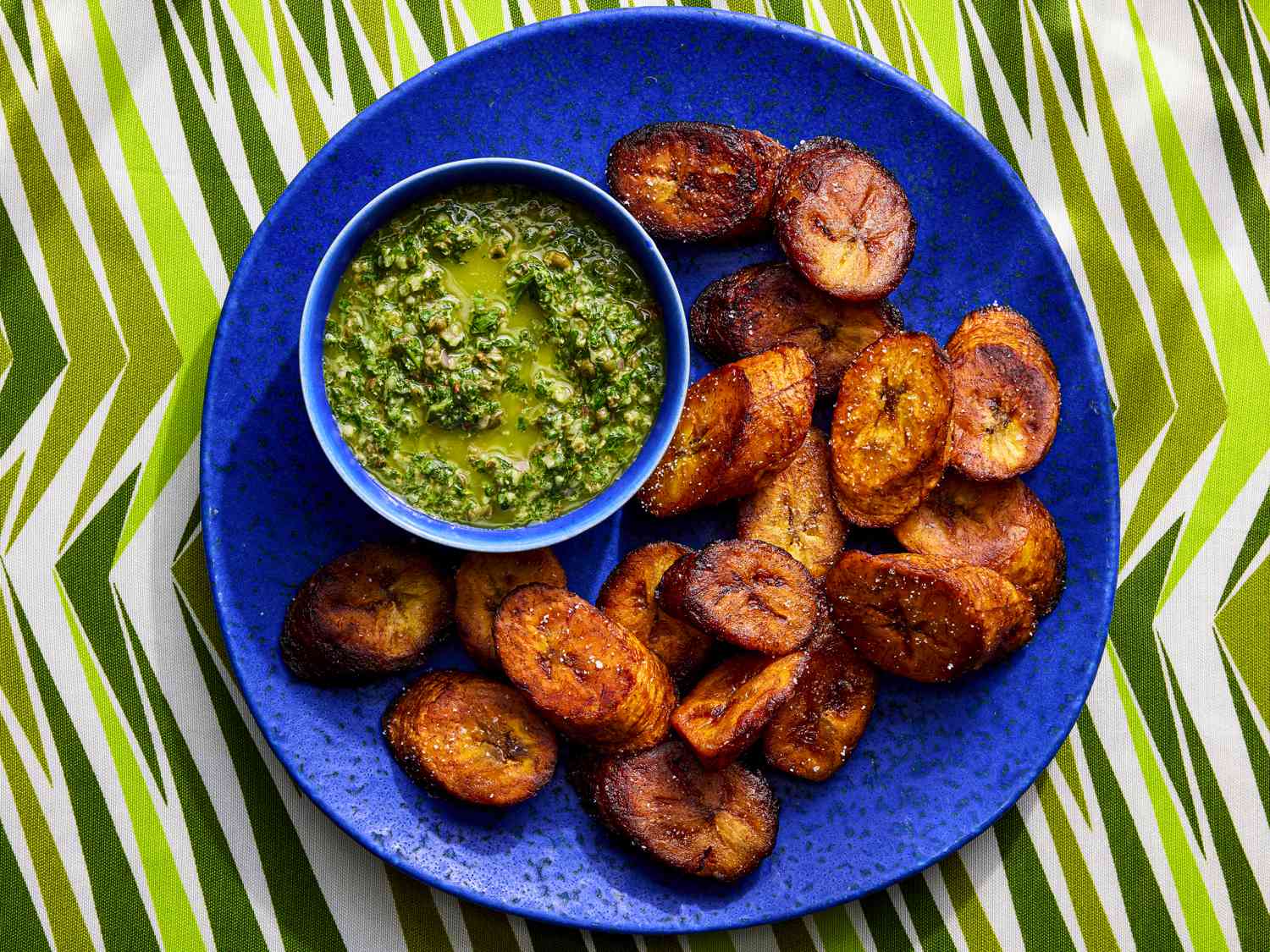 Stir-Fried Green Plantains with Garlic Sauce