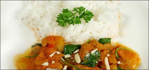 Eggplant and Fenugreek Leaves Curry