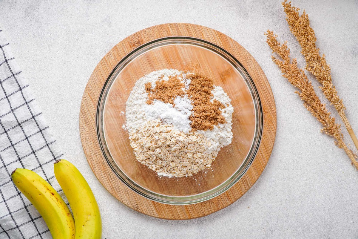 Oat-Blended Banana Pancakes with Warm Cinnamon