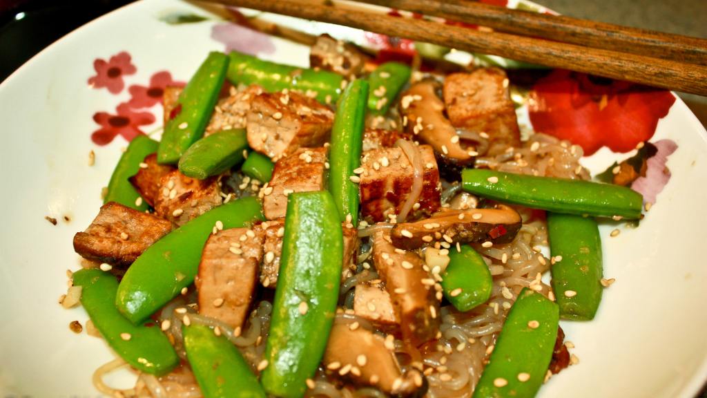 Stir-Fried Tofu with Snap Peas and Soy Sauce