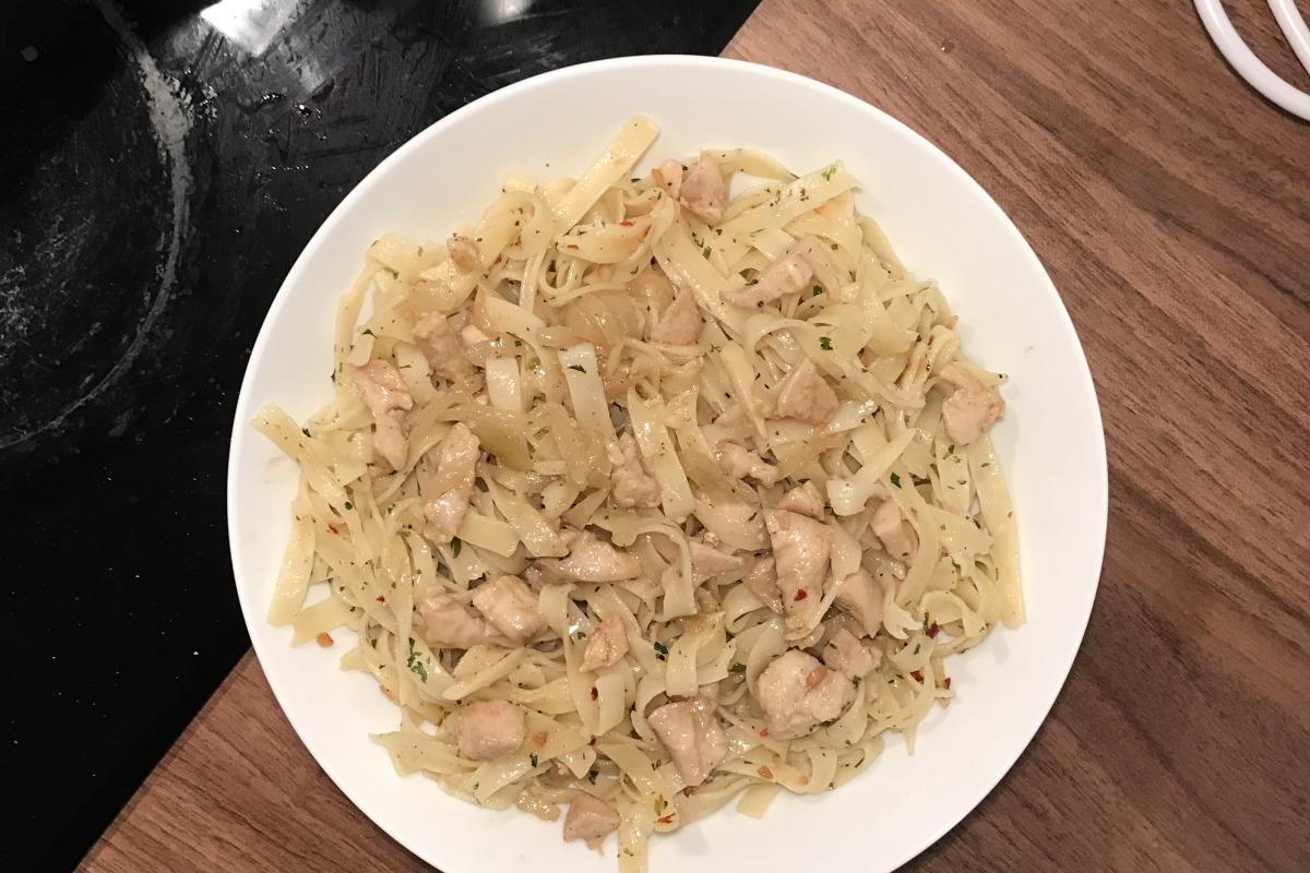 Stir-Fried Garlic Olive Oil Pasta