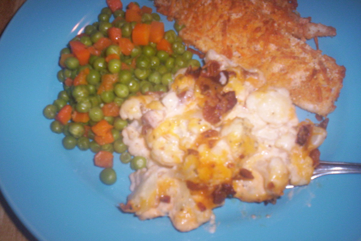 Cheesy Cauliflower and Bacon Casserole