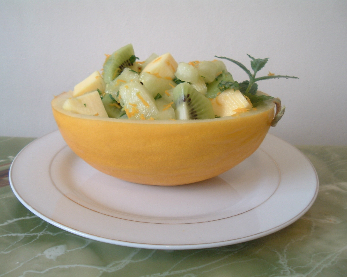 Vibrant Seasonal Fruit Medley with Citrus Mint Dressing