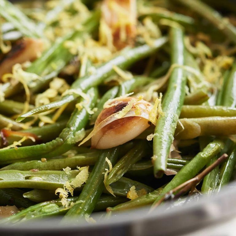 Sautéed Green Beans with Tarragon and Thyme
