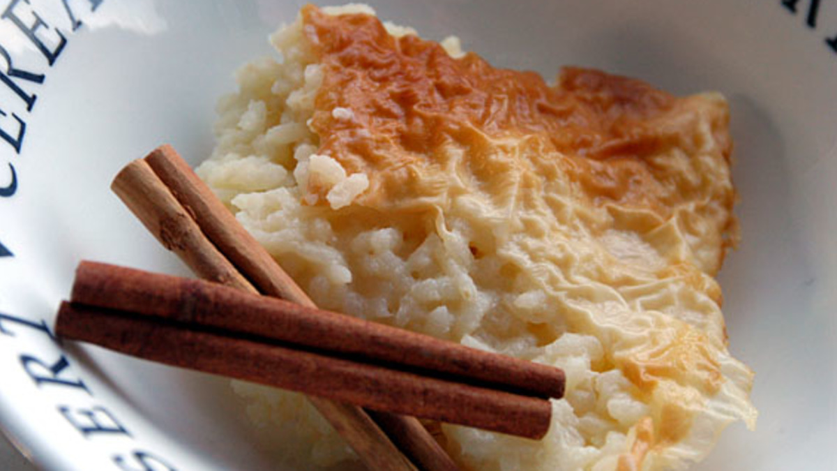 Simmered Rice Pudding with Cinnamon and Nutmeg