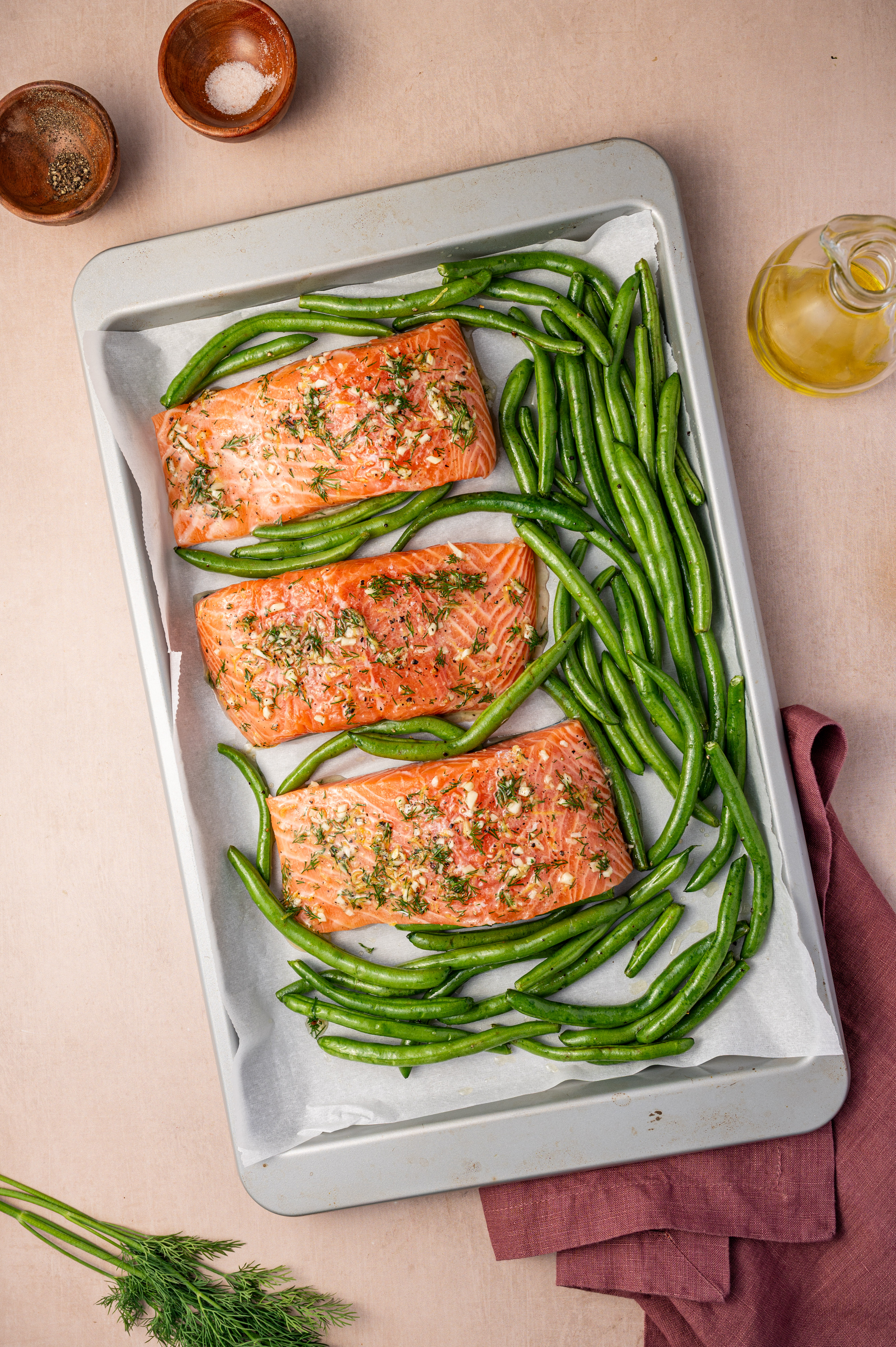 Lemon-Dill Baked Salmon with Green Beans