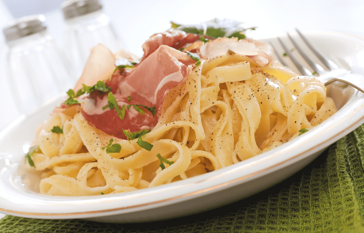 Sautéed Pea and Prosciutto Tagliatelle