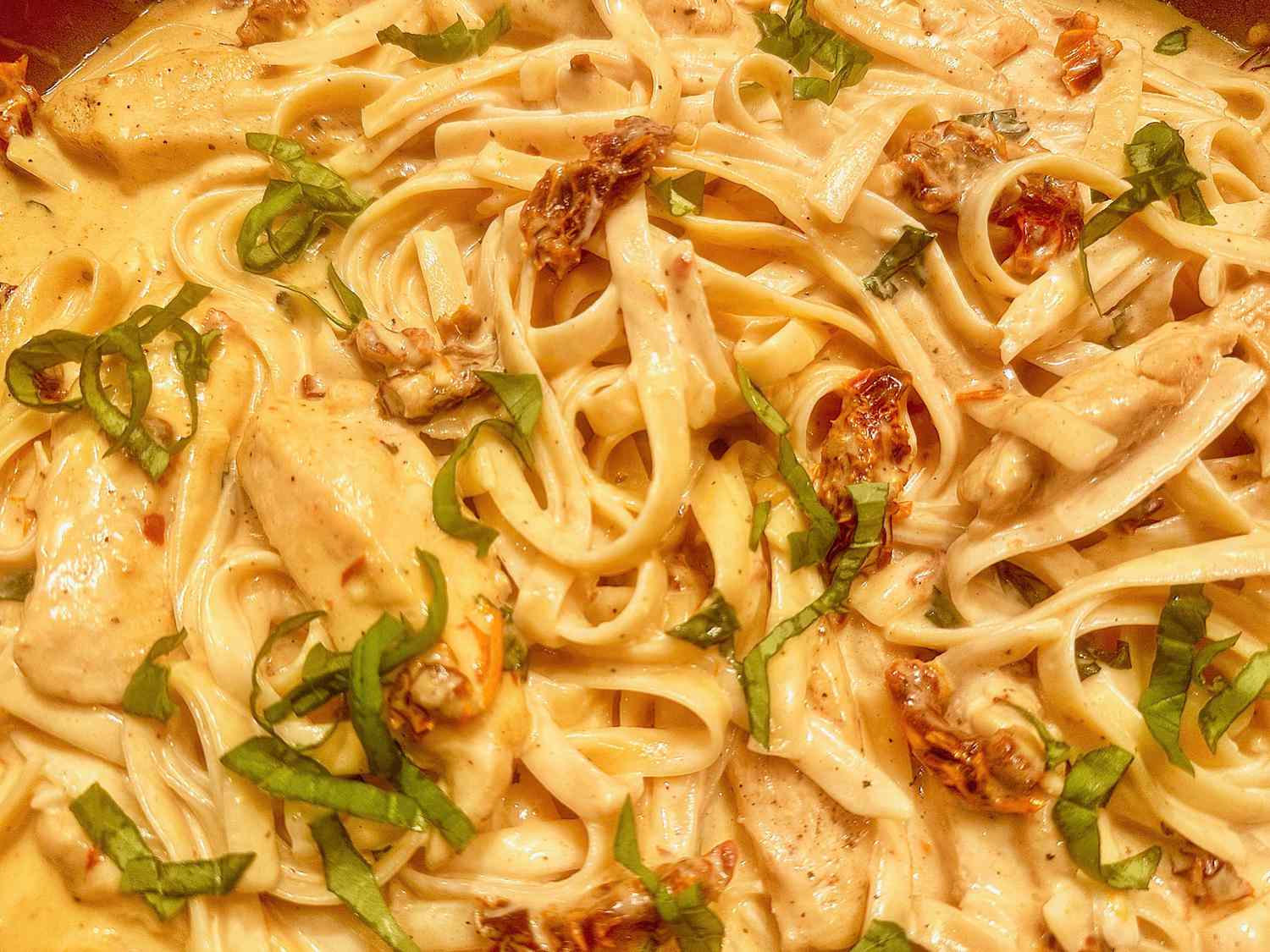 Simmered Sun-Dried Tomato Basil Pasta