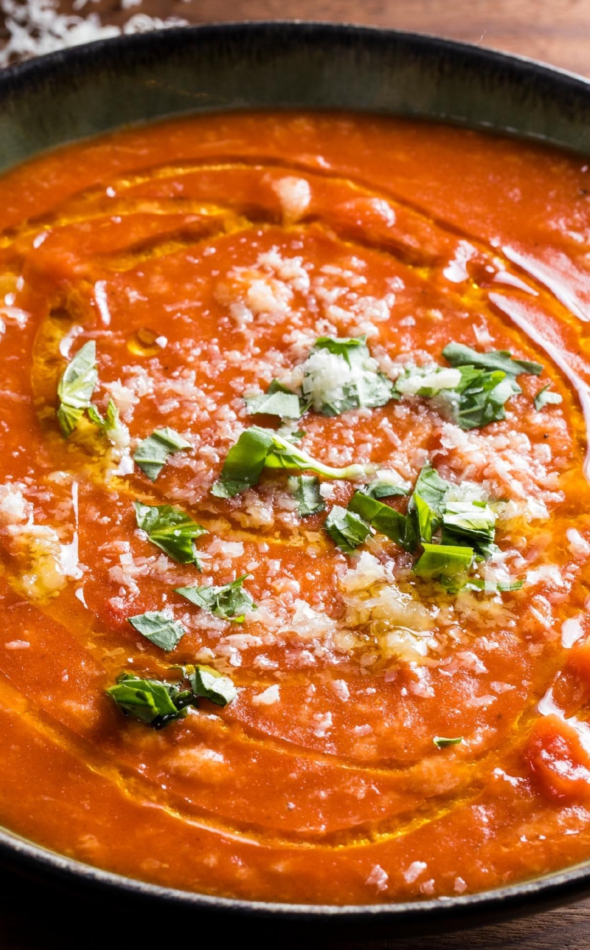 Slow-Simmered Tomato and Herb Soup with Crusty Bread