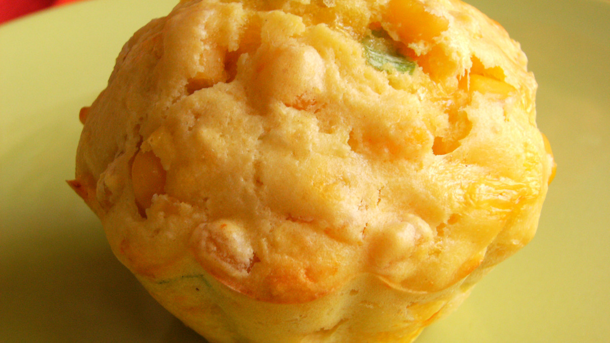 Bourbon-Pecan Cornbread Muffins