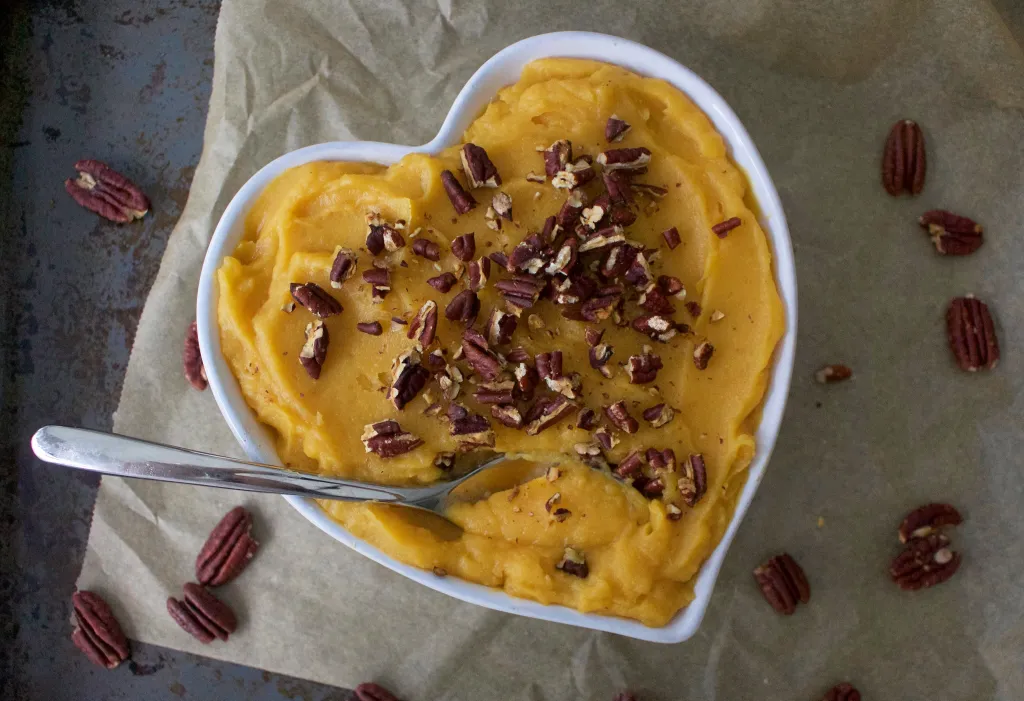 Maple-Glazed Sweet Potato Mash with Toasted Pecans