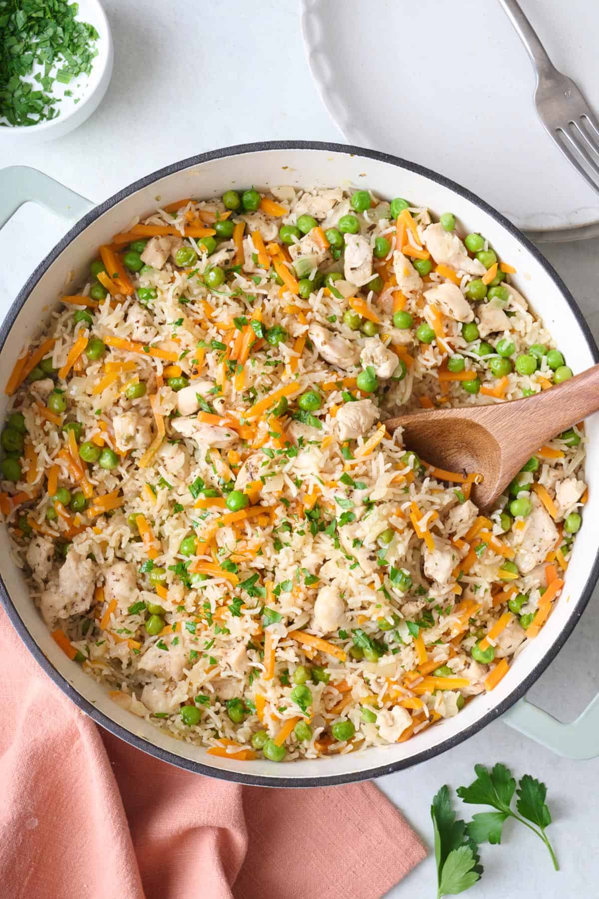 One-Pot Chicken and Rice with Peppers and Olives