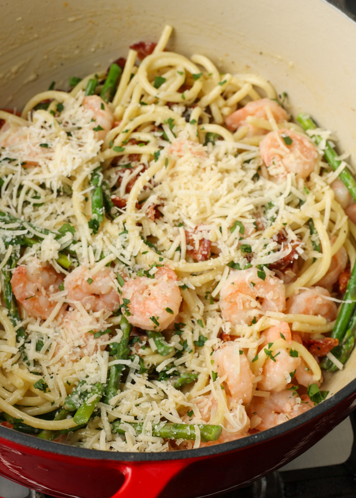Saffron-Scented Shrimp and Asparagus Pasta