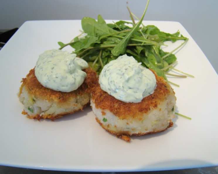 Dill-Potato Fish Cakes with Chive-Buttermilk Sauce