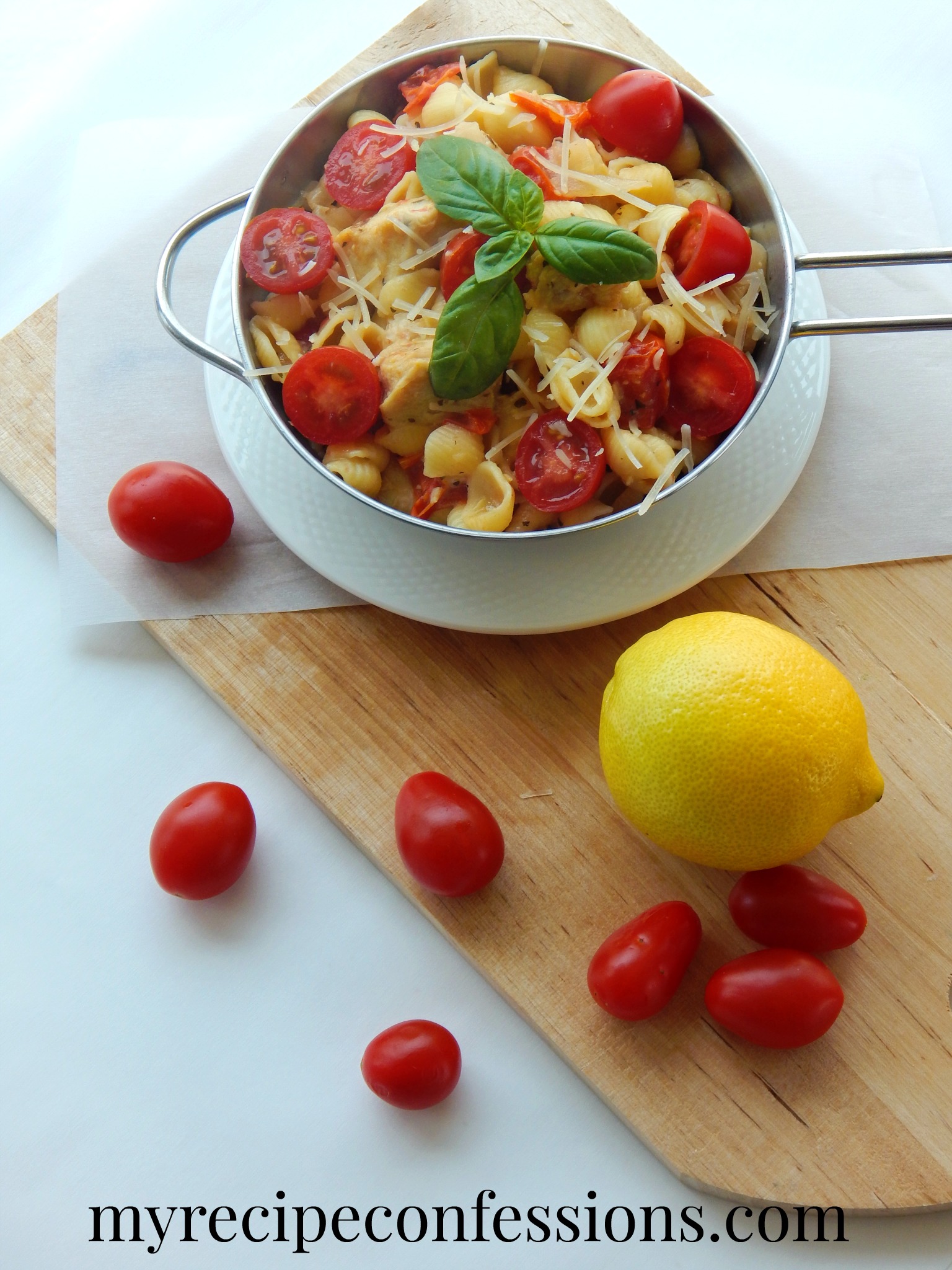 One-Pot Lemon-Dill Chicken and Pasta with Cherry Tomatoes