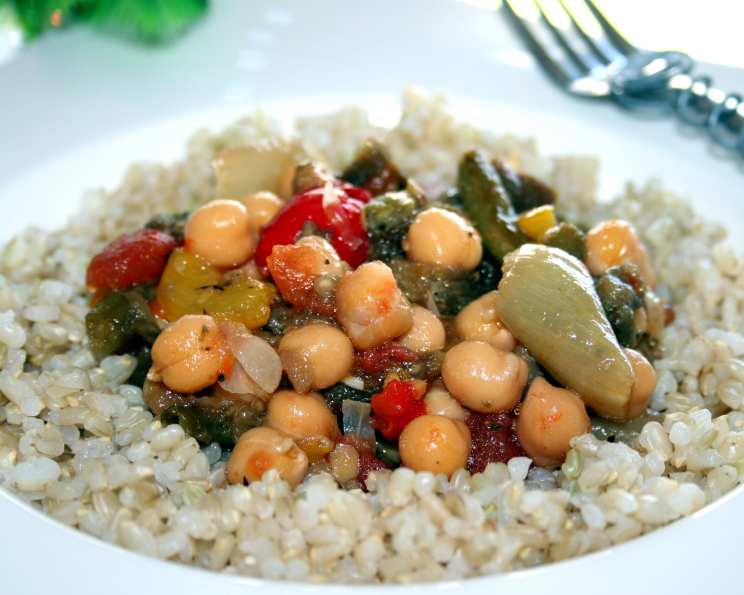 Saffron-Roasted Vegetable and Chickpea Rice