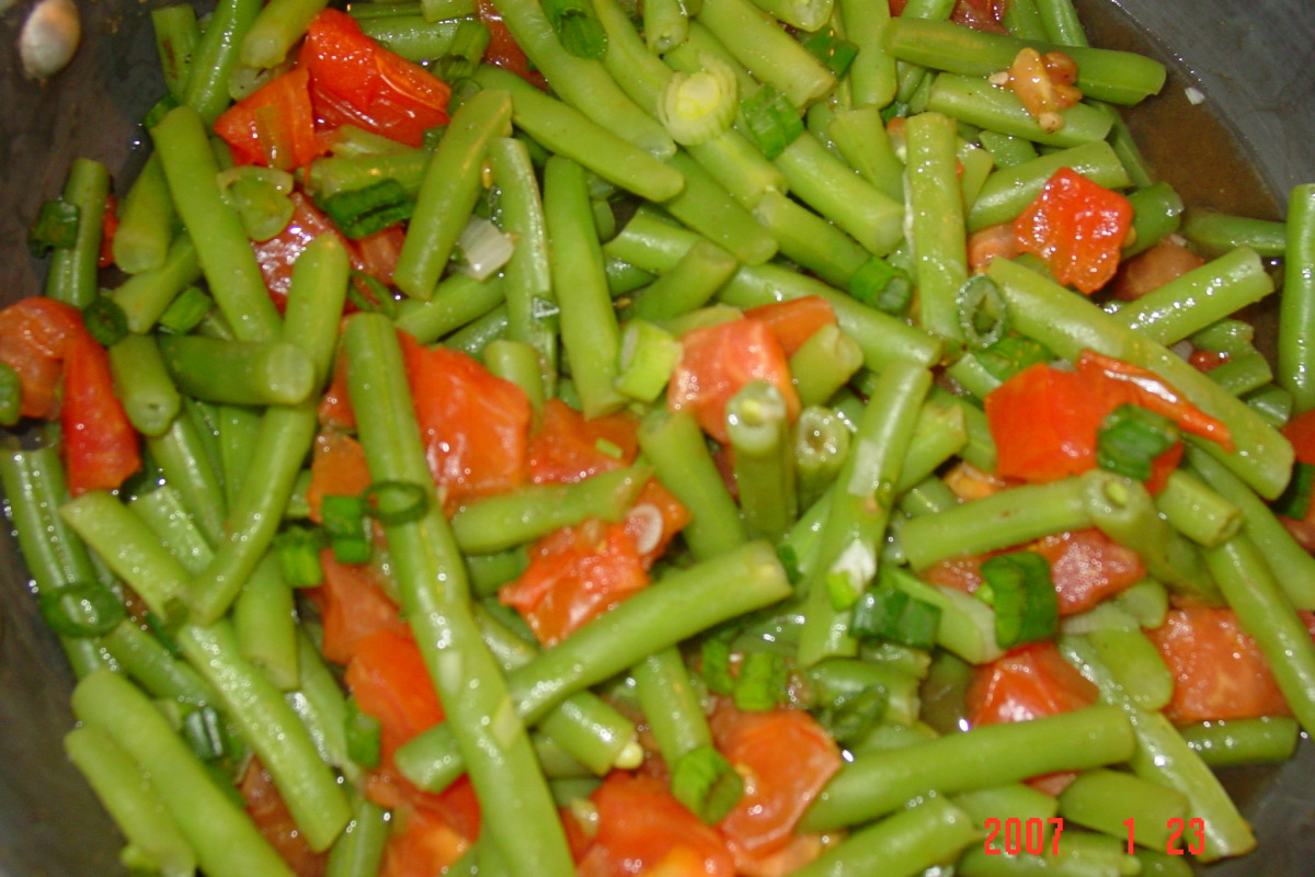 Green Bean and Peanut Stew with Tomato Base