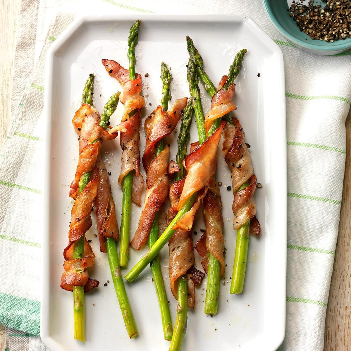 Bacon-Wrapped Asparagus with Avocado Crema