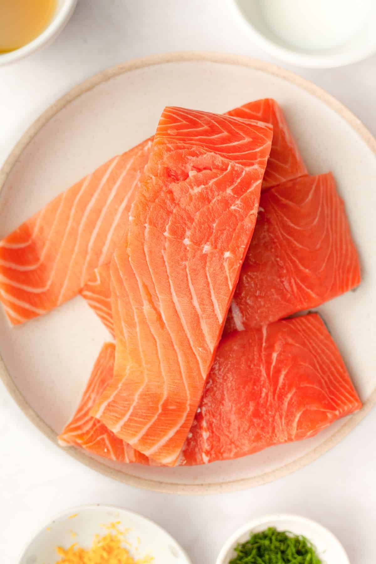 Crisp-Crusted Baked Salmon with Lemon-Dill Sauce