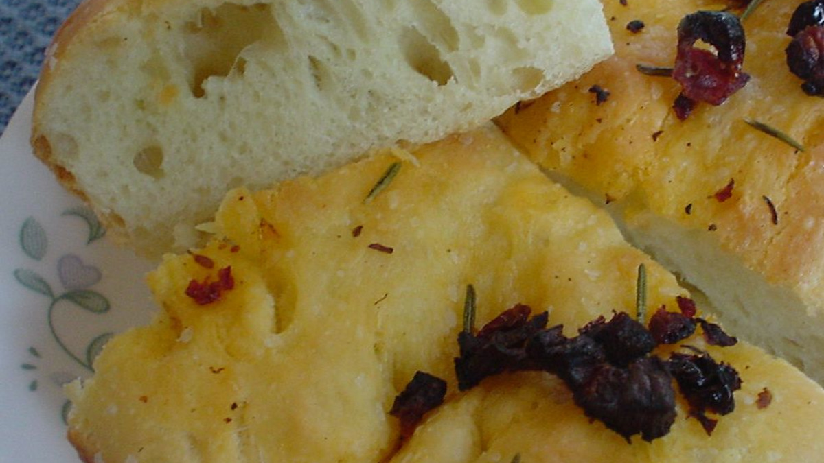 Sun-Dried Tomato and Herb Focaccia