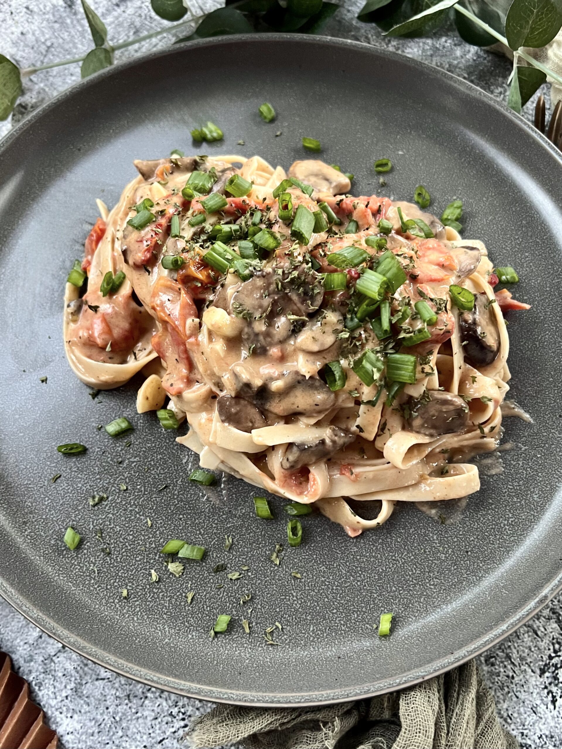 One-Pot Mushroom and Thyme Pasta with Sun-Dried Tomatoes