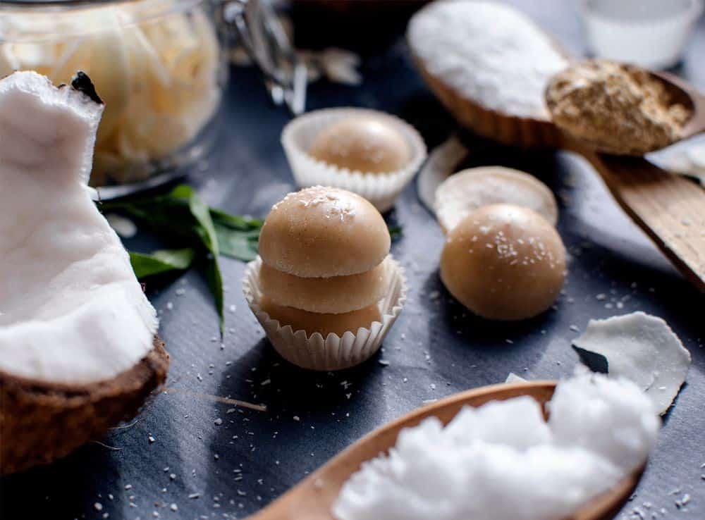 Coconut Fat Bombs with Cocoa