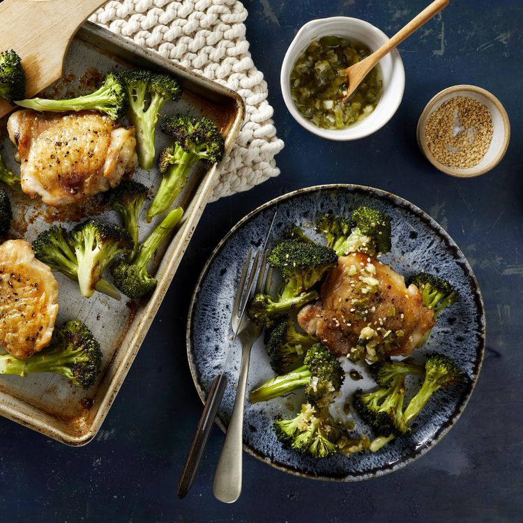 Ginger-Sesame Chicken with Broccoli